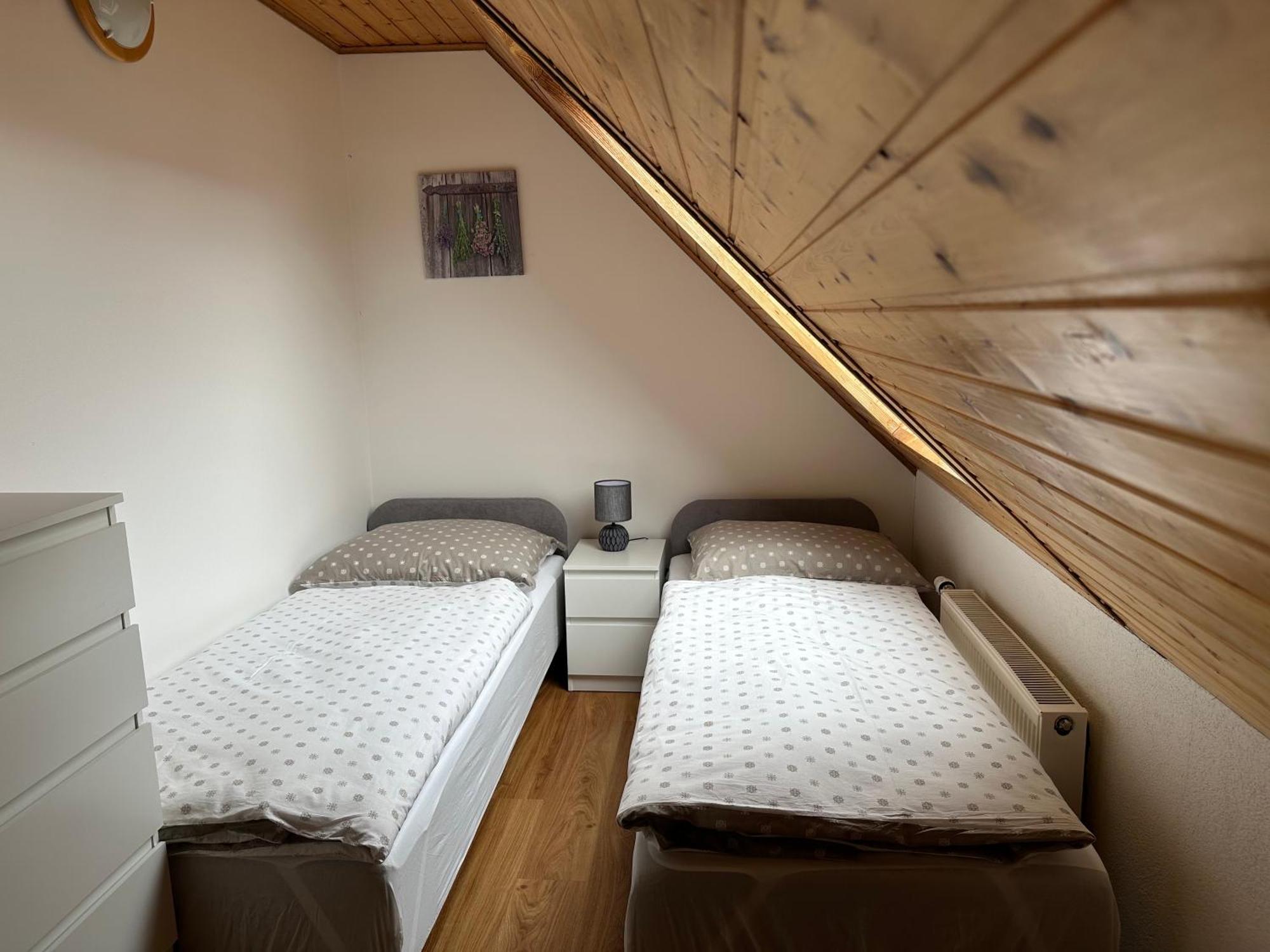 Apartman Jako U Babicky Tisá Zewnętrze zdjęcie